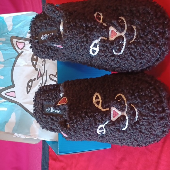 RIP N DIP Shoes - NIB RIPNDIP LARGE HOUSR SLIPPERS BLACK Cat face super cute